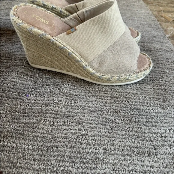Toms Cream Wedge Espadrilles - Picture 2 of 6
